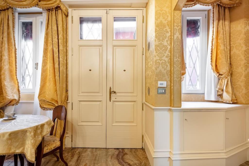 博洛尼亚Ground Floor Luxe Historic Studio City Centre公寓 外观 照片
